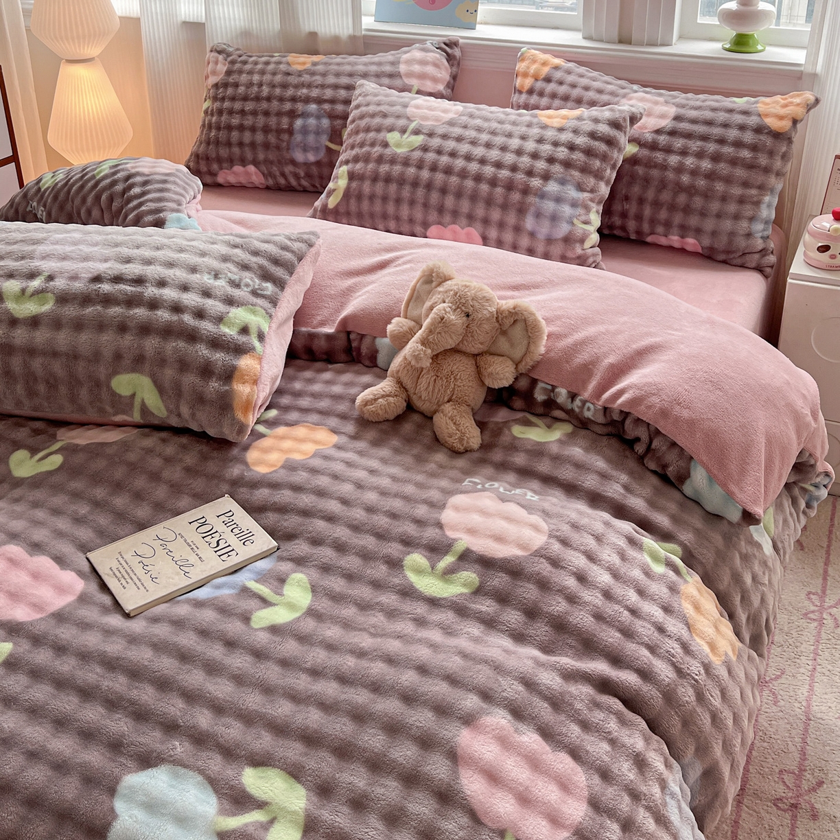 91家纺网 家纺一手货源 找家纺 典曼家纺 2025新款亲肤舒适保暖泡泡绒四件套 郁金香