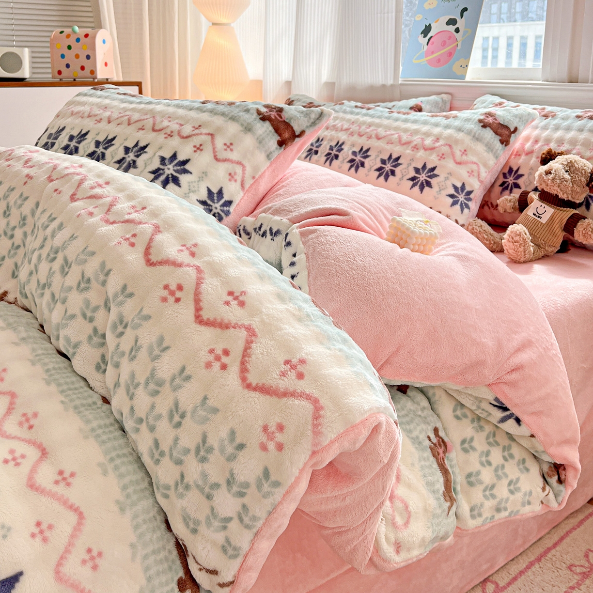 典曼家纺 2025新款亲肤舒适保暖泡泡绒四件套 汪汪队