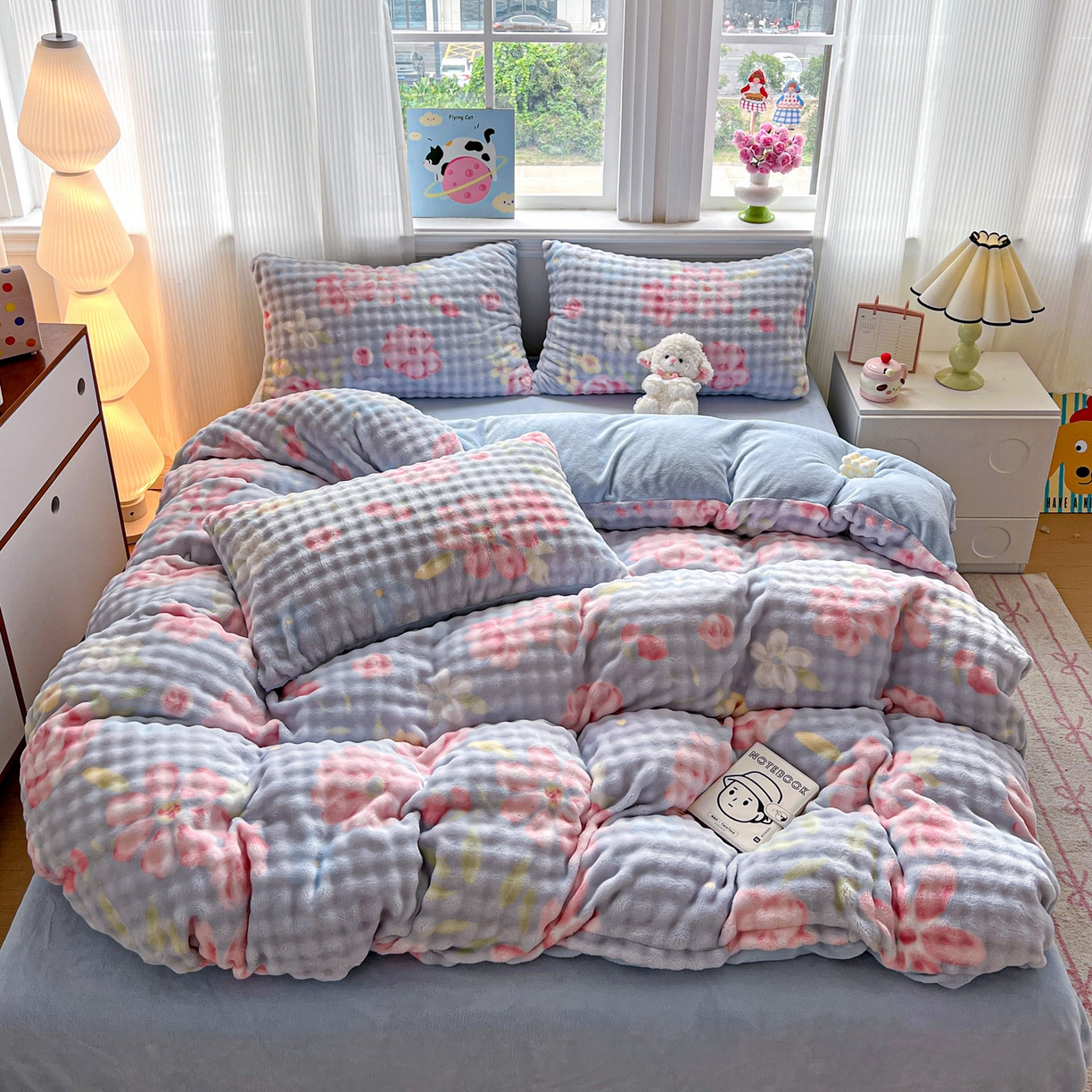 91家纺网 家纺一手货源 找家纺 典曼家纺 2025新款亲肤舒适保暖泡泡绒四件套 春涧