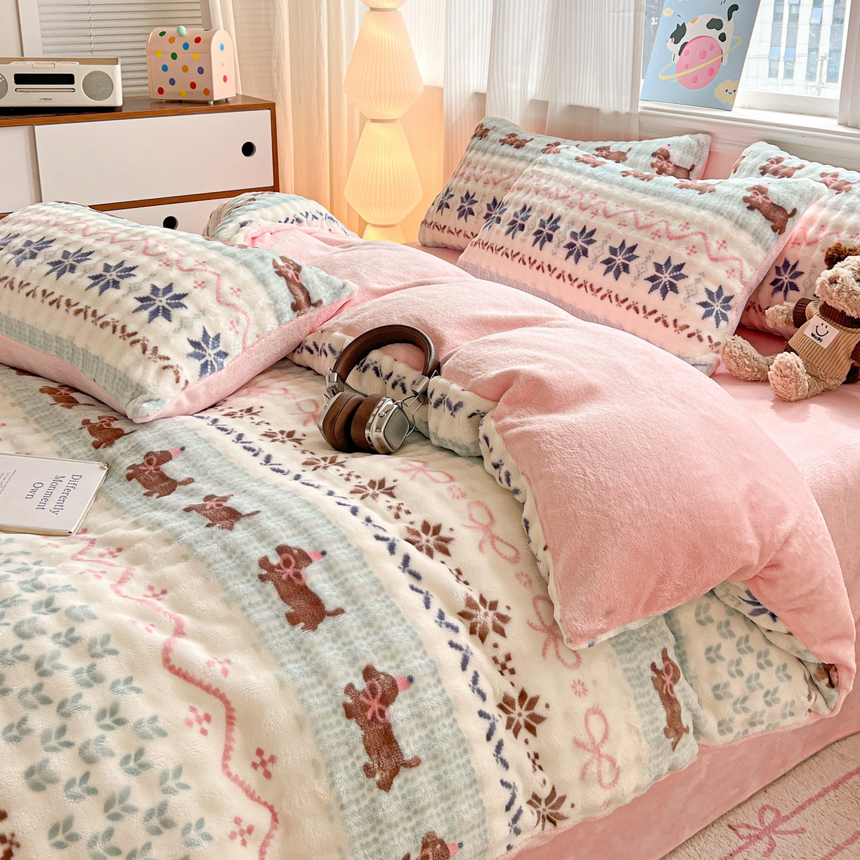 91家纺网 家纺一手货源 找家纺 典曼家纺 2025新款亲肤舒适保暖泡泡绒四件套 汪汪队