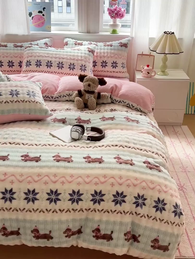 91家纺网 家纺一手货源 找家纺 典曼家纺 2025新款亲肤舒适保暖泡泡绒四件套 汪汪队