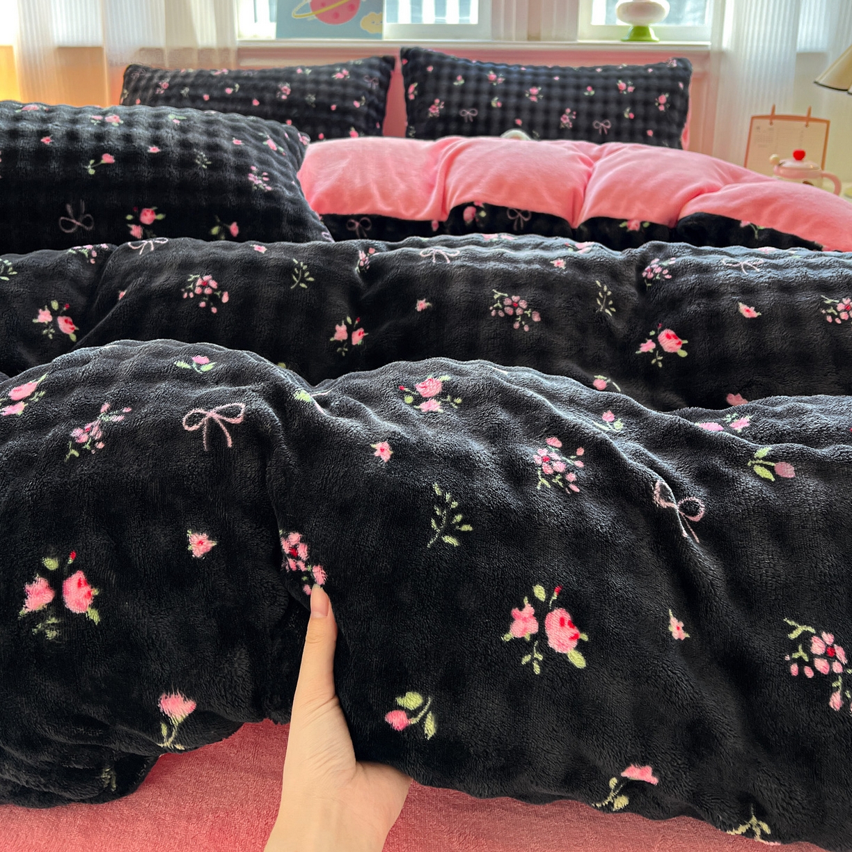 91家纺网 家纺一手货源 找家纺 （总）典曼家纺 2025新款亲肤舒适保暖泡泡绒四件套