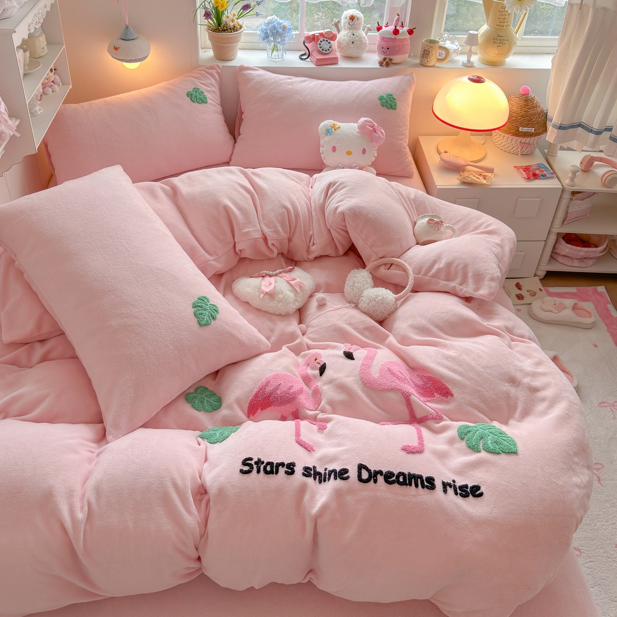 优卡迪家纺馆 2025新款牛奶绒毛巾绣四件套 下载文件包含买家秀 火烈鸟-玉粉