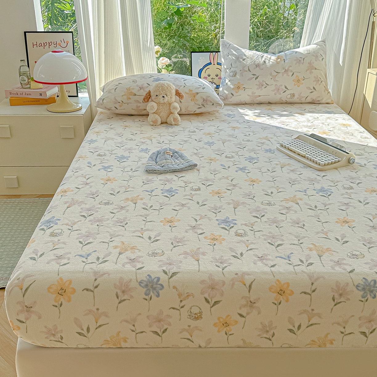 91家纺网 家纺一手货源 找家纺 沐芷 2025 加厚高克重牛奶绒床笠单件/床笠三件套  床笠款床罩床垫保护套罩 【绒】百合兔