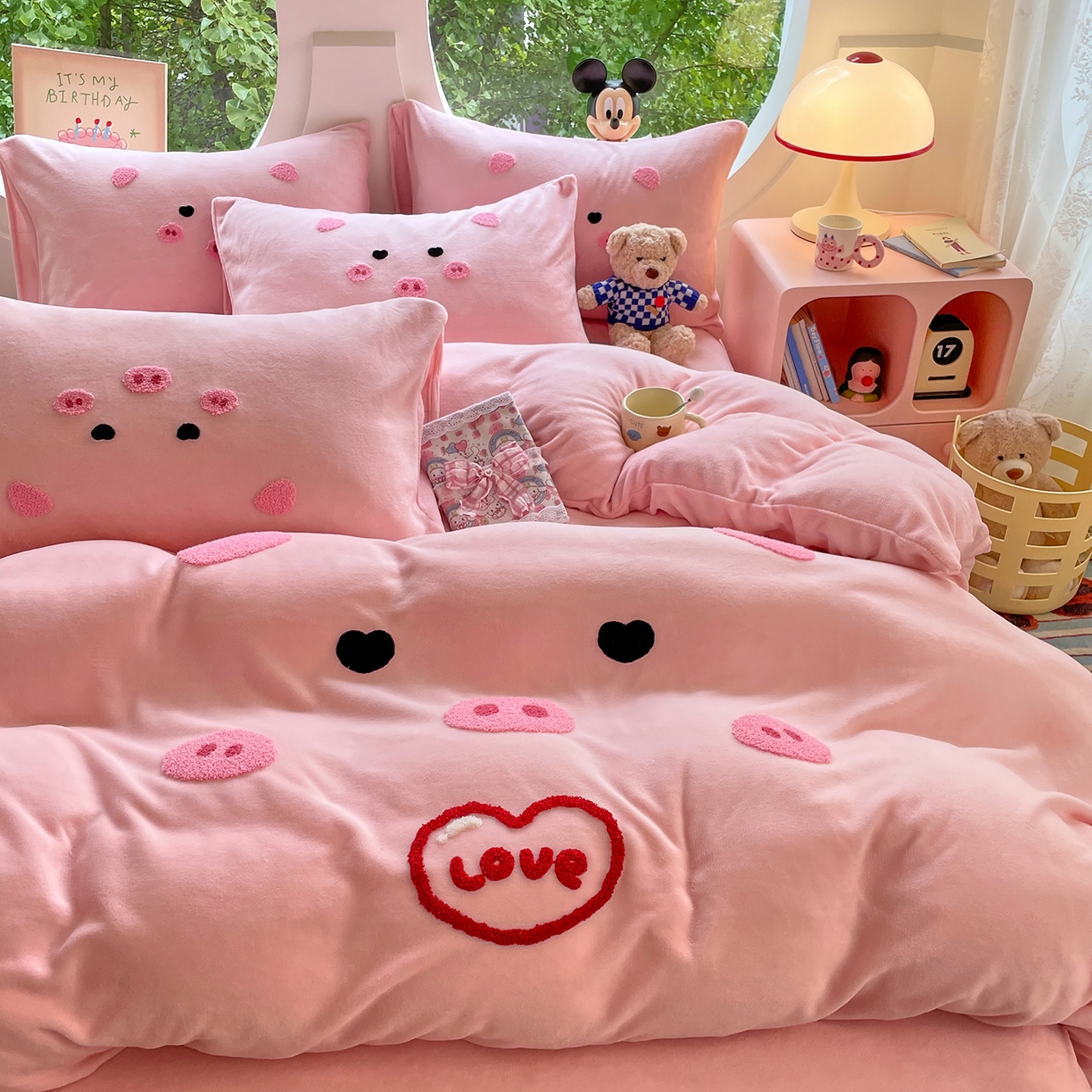 优卡迪家纺馆 2025新款牛奶绒毛巾绣四件套 下载文件包含买家秀 萌萌猪-玉粉