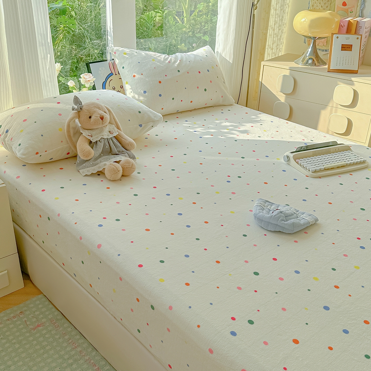 91家纺网 家纺一手货源 找家纺 沐芷 2025 加厚高克重牛奶绒床笠单件/床笠三件套  床笠款床罩床垫保护套罩 【绒】彩色波点