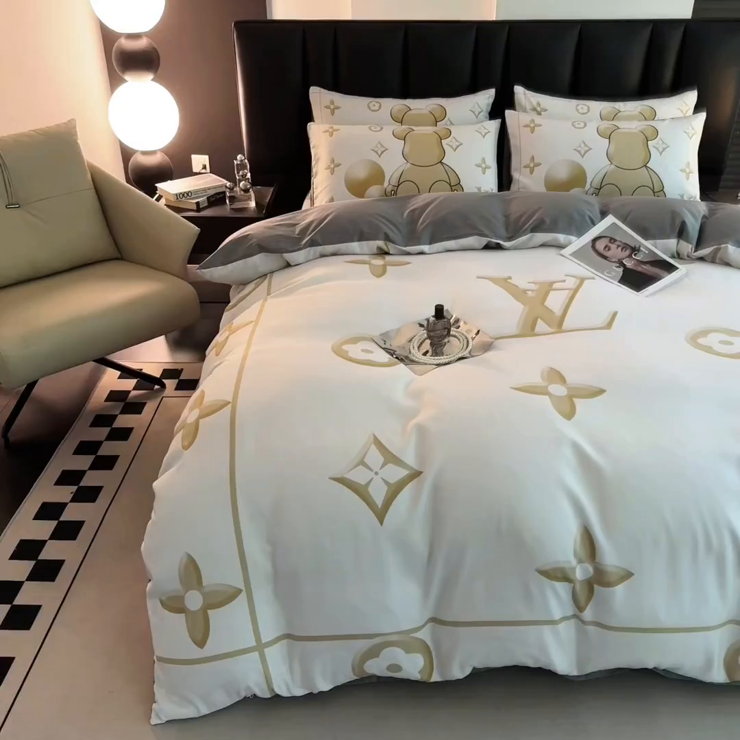 91家纺网 家纺一手货源 找家纺 色鬼布艺高端家居主号 2025新款轻奢亲肤纯棉数码印花网红热款四件套 白金V