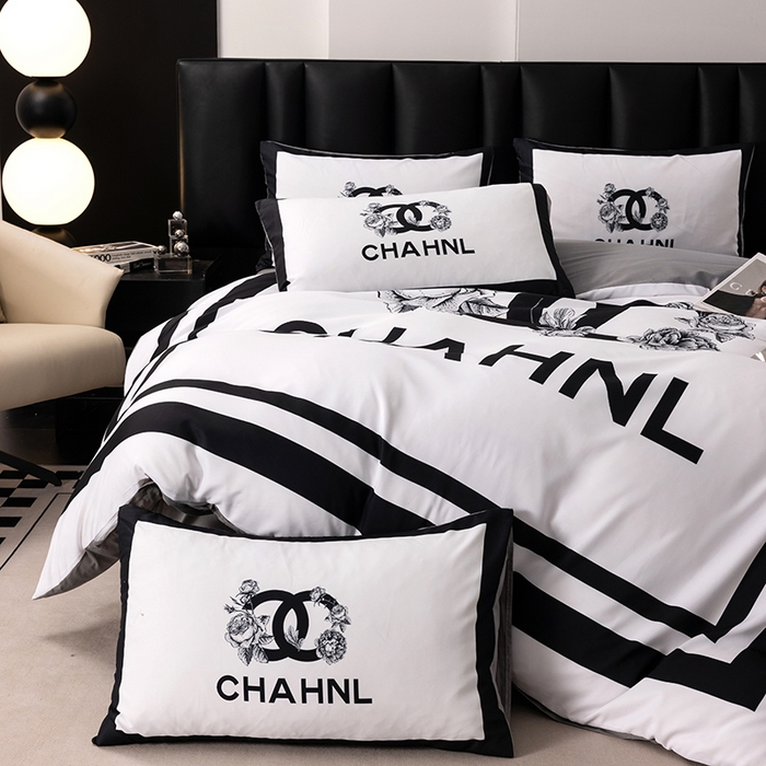 91家纺网 家纺一手货源 找家纺 色鬼布艺高端家居主号 2025新款轻奢亲肤纯棉数码印花网红热款四件套 白香花