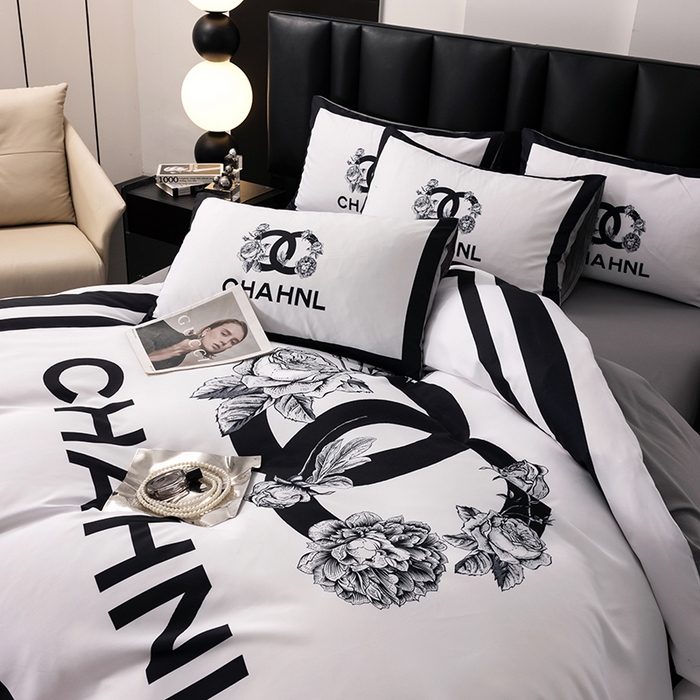 91家纺网 家纺一手货源 找家纺 色鬼布艺高端家居主号 2025新款轻奢亲肤纯棉数码印花网红热款四件套 白香花