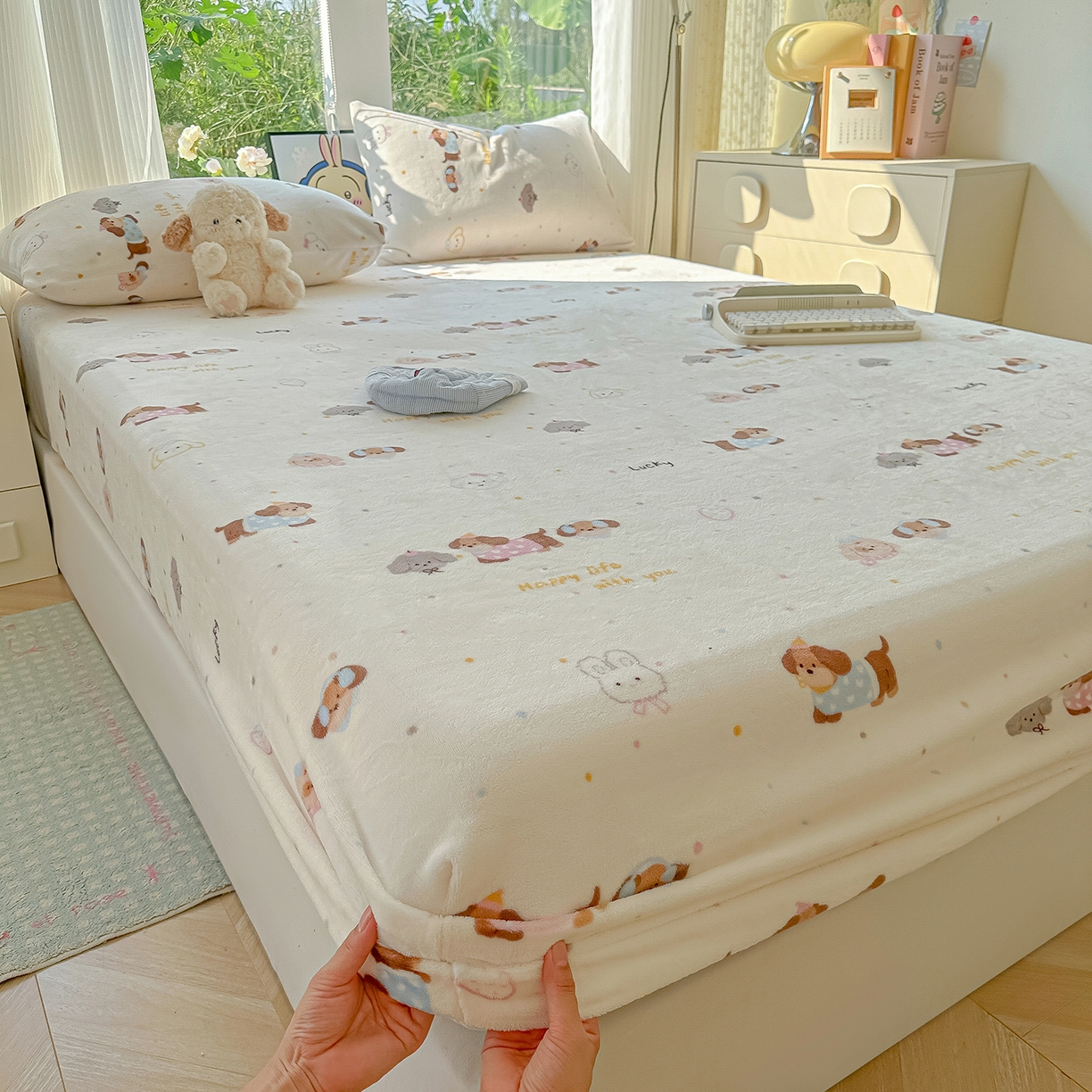 91家纺网 家纺一手货源 找家纺 沐芷 2025 加厚高克重牛奶绒床笠单件/床笠三件套  床笠款床罩床垫保护套罩 【绒】腊肠狗联盟