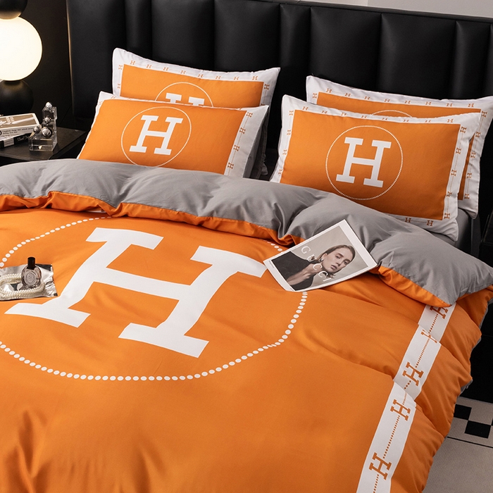 91家纺网 家纺一手货源 找家纺 色鬼布艺高端家居主号 2025新款轻奢亲肤纯棉数码印花网红热款四件套 大H