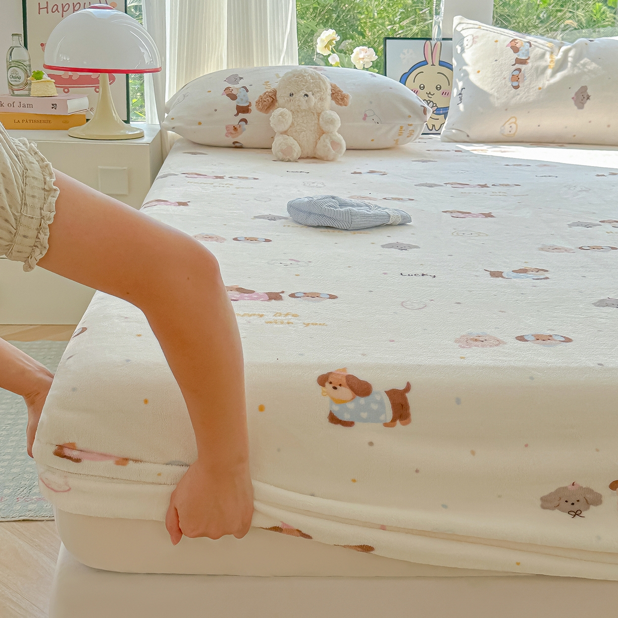 91家纺网 家纺一手货源 找家纺 沐芷 2025 加厚高克重牛奶绒床笠单件/床笠三件套  床笠款床罩床垫保护套罩 【绒】腊肠狗联盟