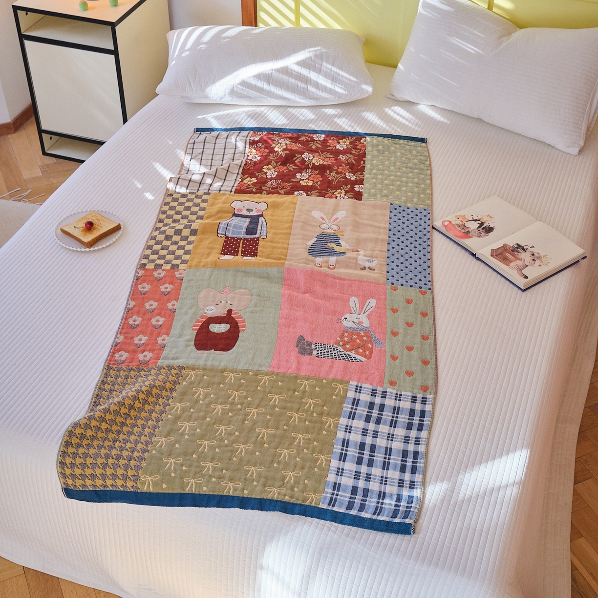 91家纺网 家纺一手货源 找家纺 沐瑟家纺 2025新款卡通A类全棉四层纱布浴巾加大毛巾-第四组 春日田园 150*75cm