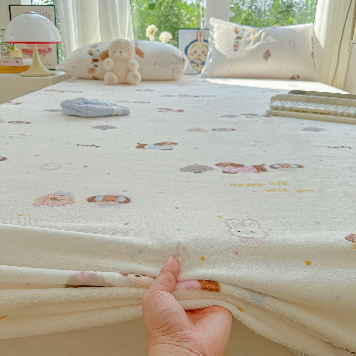 91家纺网 家纺一手货源 找家纺 沐芷 2025 加厚高克重牛奶绒床笠单件/床笠三件套  床笠款床罩床垫保护套罩 【绒】腊肠狗联盟