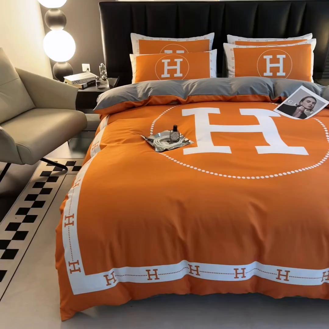 91家纺网 家纺一手货源 找家纺 色鬼布艺高端家居主号 2025新款轻奢亲肤纯棉数码印花网红热款四件套 大H