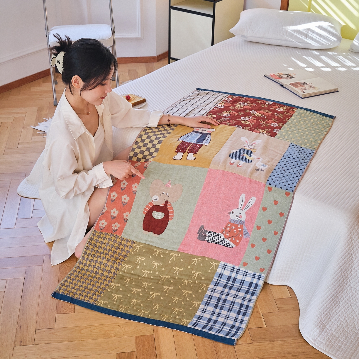 91家纺网 家纺一手货源 找家纺 沐瑟家纺 2025新款卡通A类全棉四层纱布浴巾加大毛巾-第四组 春日田园 150*75cm