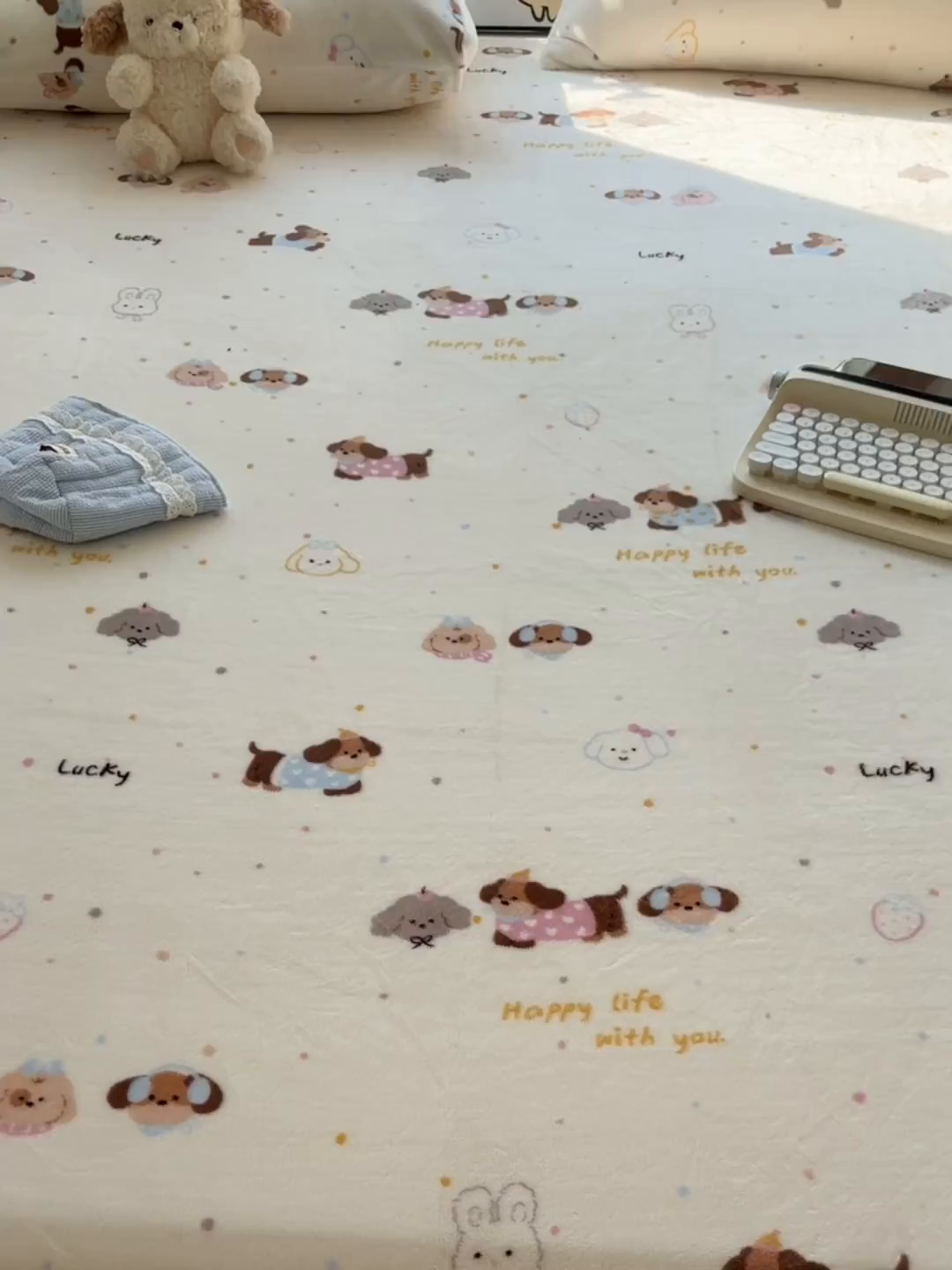 91家纺网 家纺一手货源 找家纺 沐芷 2025 加厚高克重牛奶绒床笠单件/床笠三件套  床笠款床罩床垫保护套罩 【绒】腊肠狗联盟