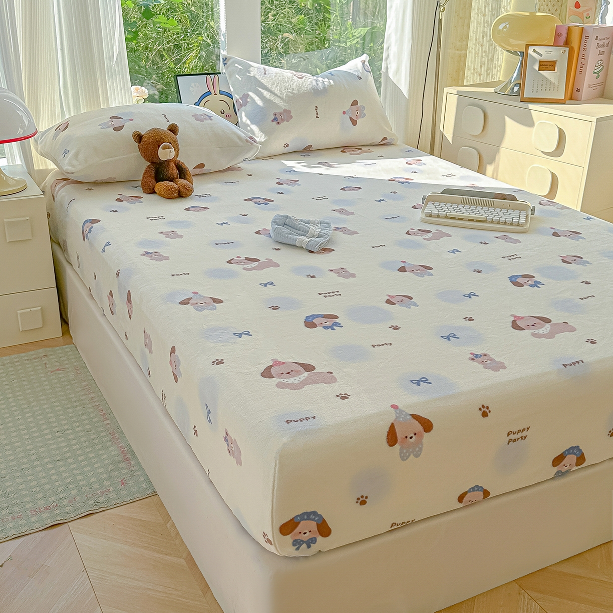 91家纺网 家纺一手货源 找家纺 沐芷 2025 加厚高克重牛奶绒床笠单件/床笠三件套  床笠款床罩床垫保护套罩 【绒】蓝波点印记