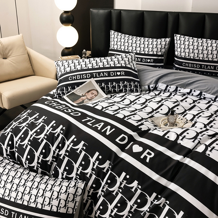 91家纺网 家纺一手货源 找家纺 色鬼布艺高端家居主号 2025新款轻奢亲肤纯棉数码印花网红热款四件套 黑白迪