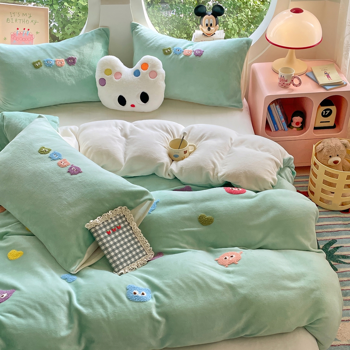 优卡迪家纺馆 2025新款牛奶绒毛巾绣四件套 下载文件包含买家秀 小怪兽-浅绿