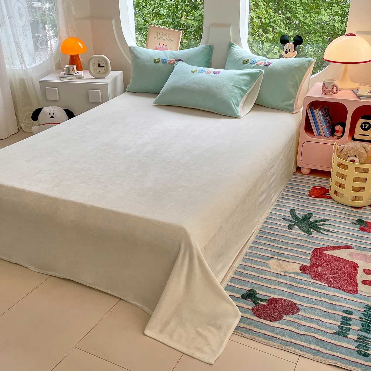 91家纺网 家纺一手货源 找家纺 优卡迪家纺馆 2025新款牛奶绒毛巾绣四件套 下载文件包含买家秀 小怪兽-浅绿