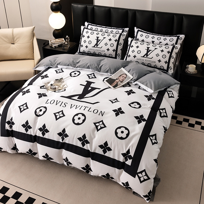 91家纺网 家纺一手货源 找家纺 色鬼布艺高端家居主号 2025新款轻奢亲肤纯棉数码印花网红热款四件套 黑白V