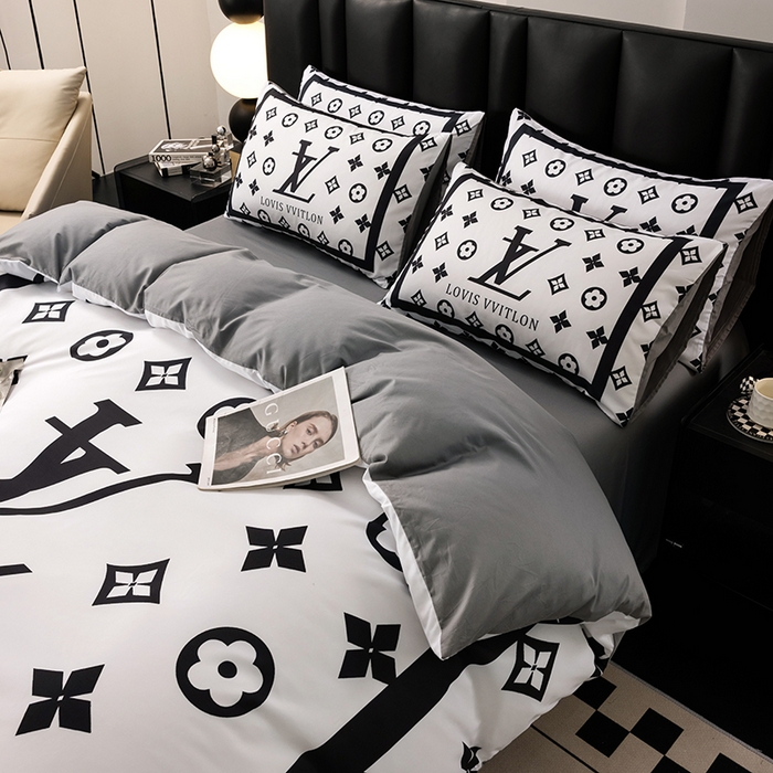 91家纺网 家纺一手货源 找家纺 色鬼布艺高端家居主号 2025新款轻奢亲肤纯棉数码印花网红热款四件套 黑白V