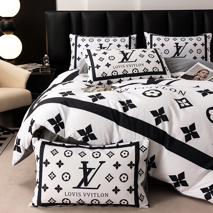 91家纺网 家纺一手货源 找家纺 色鬼布艺高端家居主号 2025新款轻奢亲肤纯棉数码印花网红热款四件套 黑白V