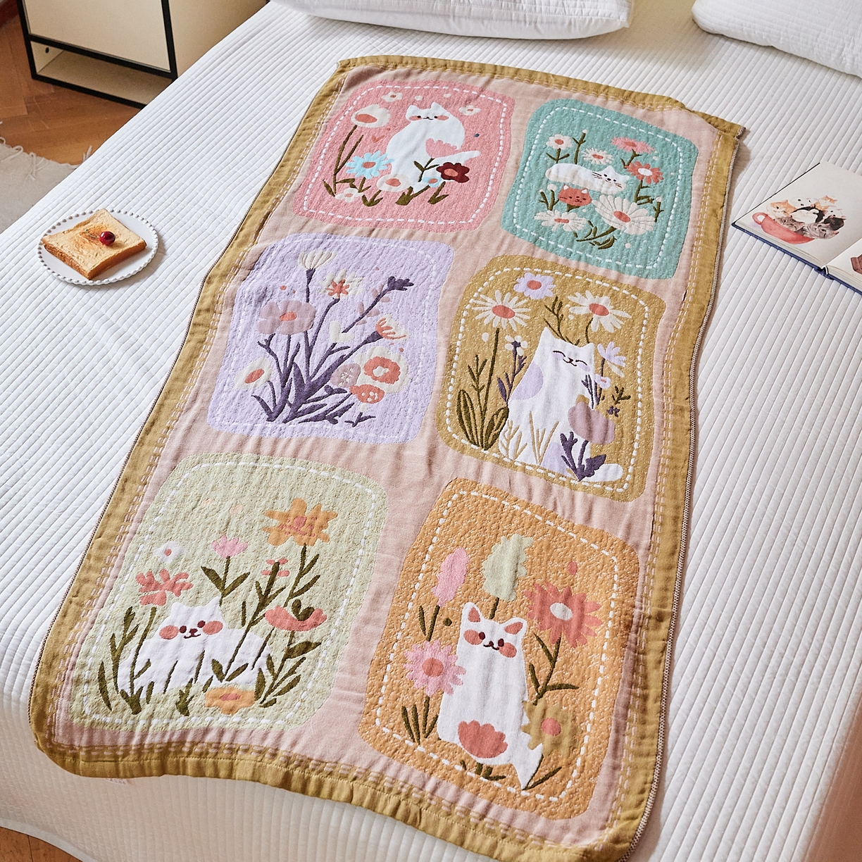 91家纺网 家纺一手货源 找家纺 沐瑟家纺 2025新款卡通A类全棉四层纱布浴巾加大毛巾-第四组 花丛猫 150*75cm