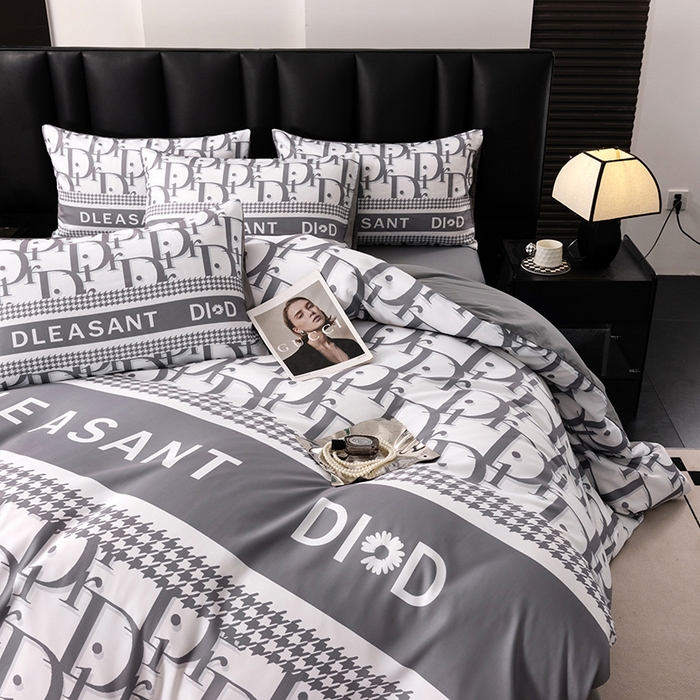 91家纺网 家纺一手货源 找家纺 色鬼布艺高端家居主号 2025新款轻奢亲肤纯棉数码印花网红热款四件套 灰迪