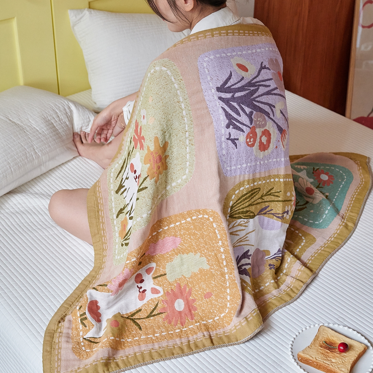 91家纺网 家纺一手货源 找家纺 沐瑟家纺 2025新款卡通A类全棉四层纱布浴巾加大毛巾-第四组 花丛猫 150*75cm