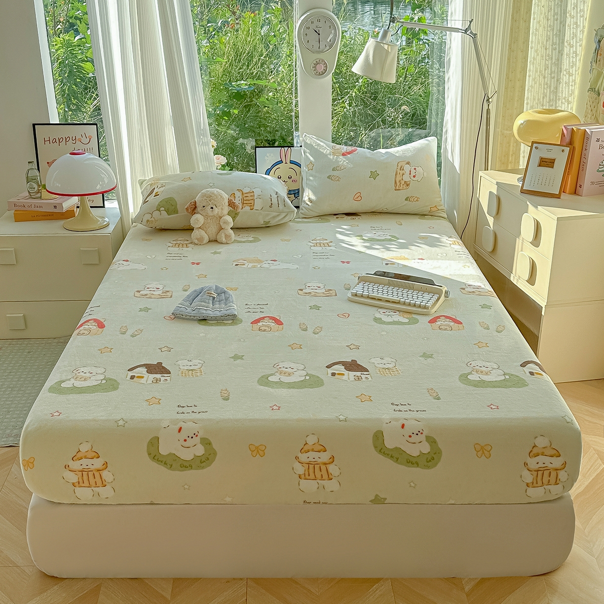 91家纺网 家纺一手货源 找家纺 沐芷 2025 加厚高克重牛奶绒床笠单件/床笠三件套  床笠款床罩床垫保护套罩 【绒】奶萌修狗