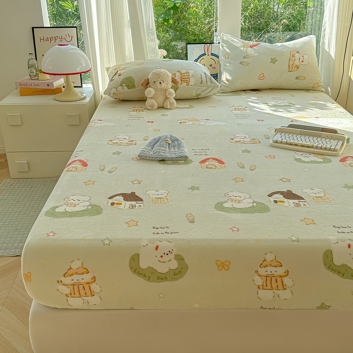 91家纺网 家纺一手货源 找家纺 沐芷 2025 加厚高克重牛奶绒床笠单件/床笠三件套  床笠款床罩床垫保护套罩 【绒】奶萌修狗