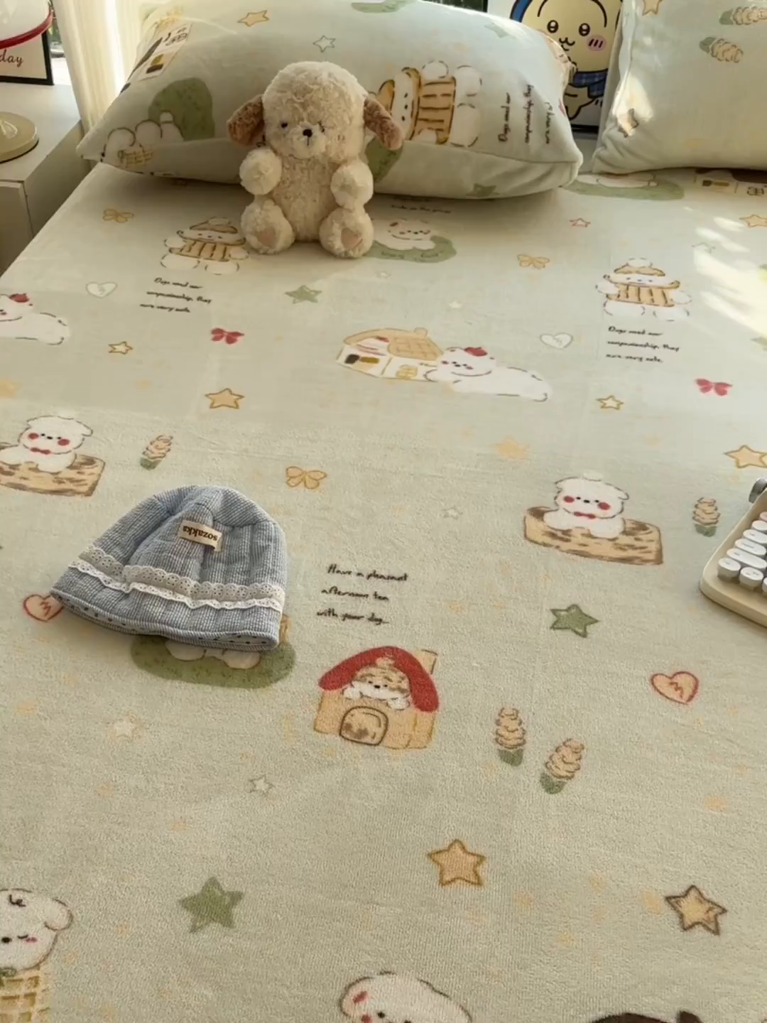 91家纺网 家纺一手货源 找家纺 沐芷 2025 加厚高克重牛奶绒床笠单件/床笠三件套  床笠款床罩床垫保护套罩 【绒】奶萌修狗