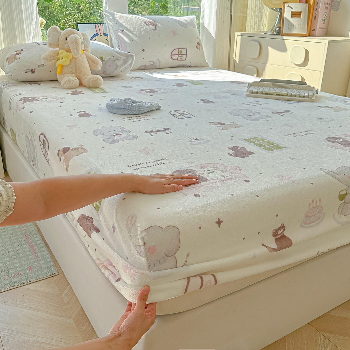 91家纺网 家纺一手货源 找家纺 沐芷 2025 加厚高克重牛奶绒床笠单件/床笠三件套  床笠款床罩床垫保护套罩 【绒】软萌小象