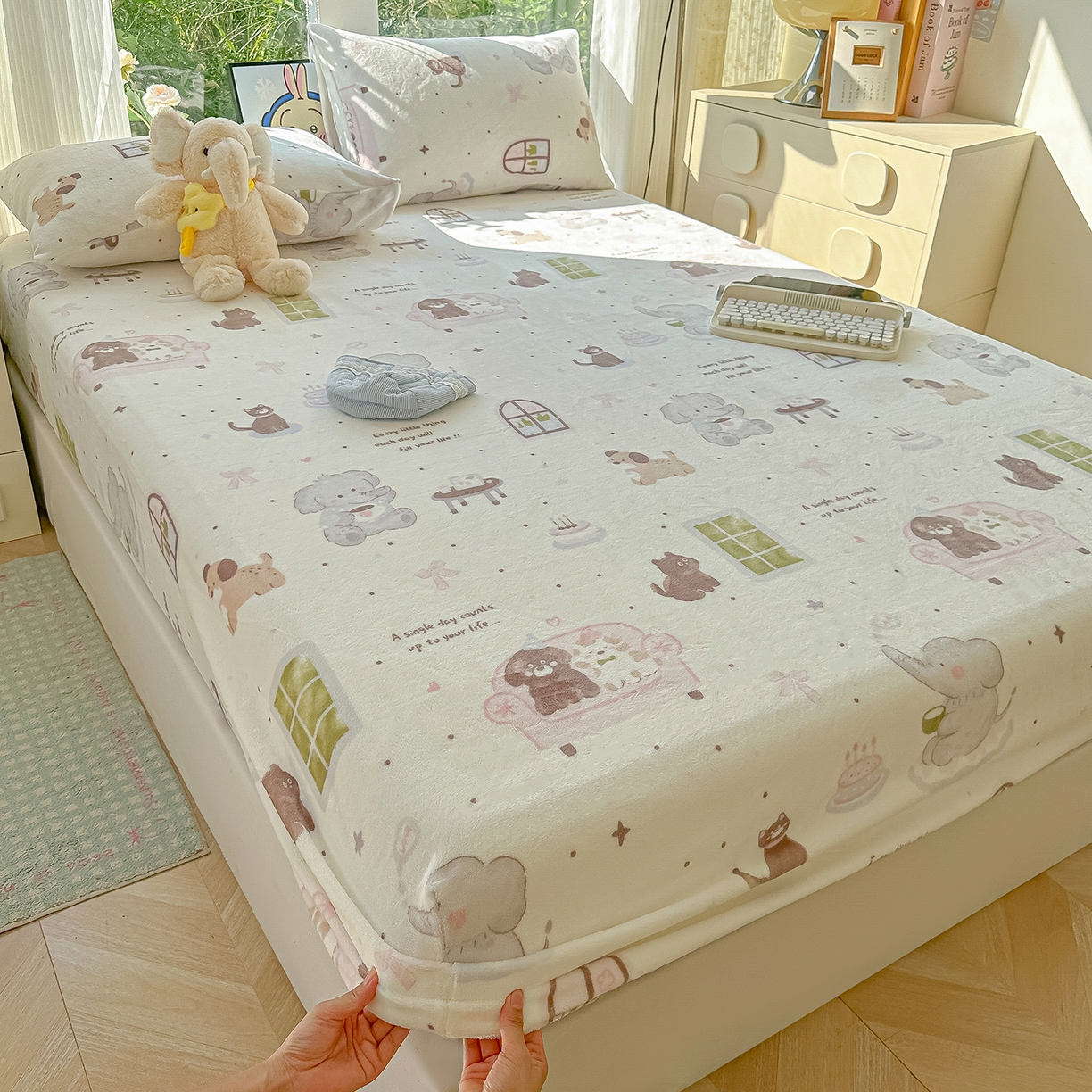 91家纺网 家纺一手货源 找家纺 沐芷 2025 加厚高克重牛奶绒床笠单件/床笠三件套  床笠款床罩床垫保护套罩 【绒】软萌小象