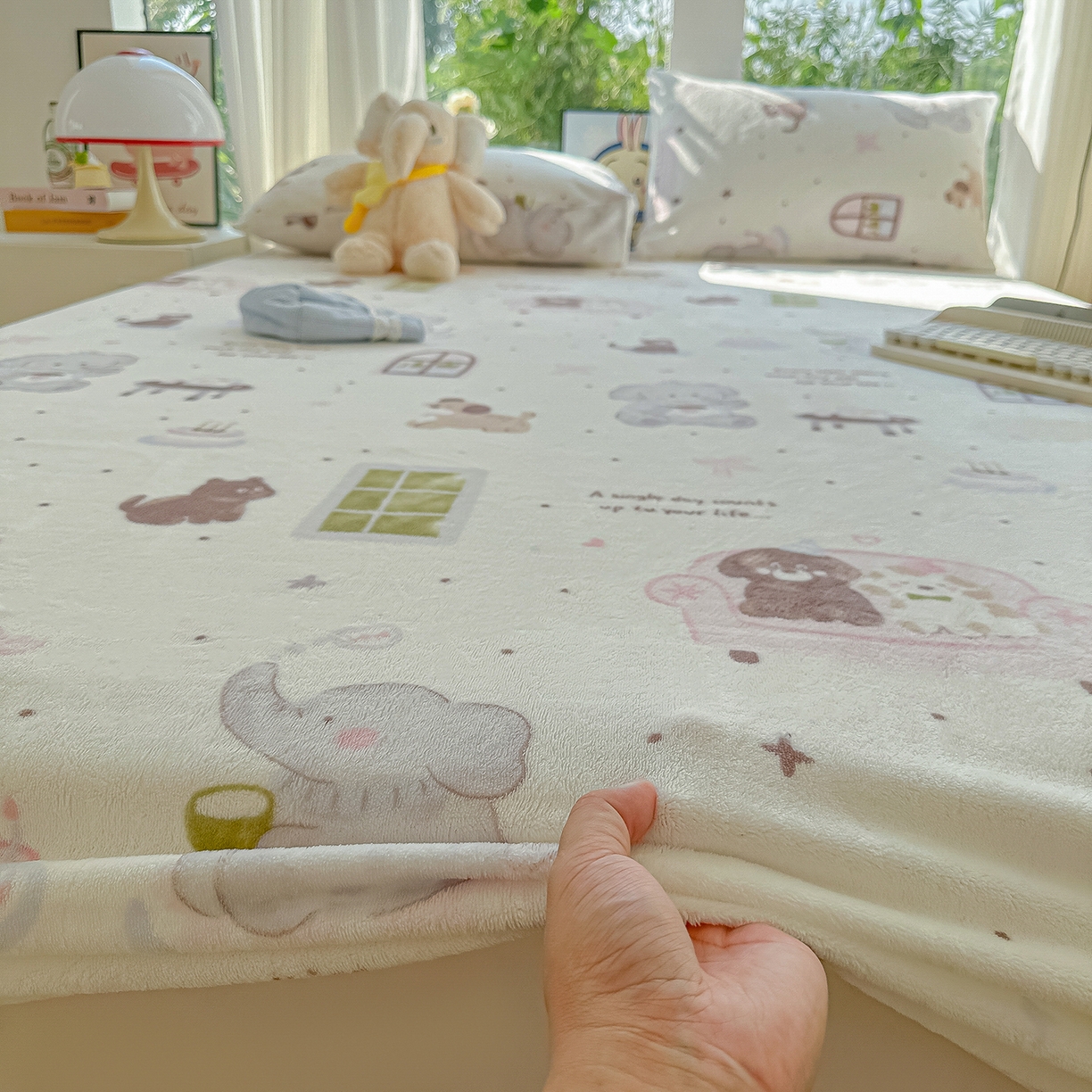 91家纺网 家纺一手货源 找家纺 沐芷 2025 加厚高克重牛奶绒床笠单件/床笠三件套  床笠款床罩床垫保护套罩 【绒】软萌小象