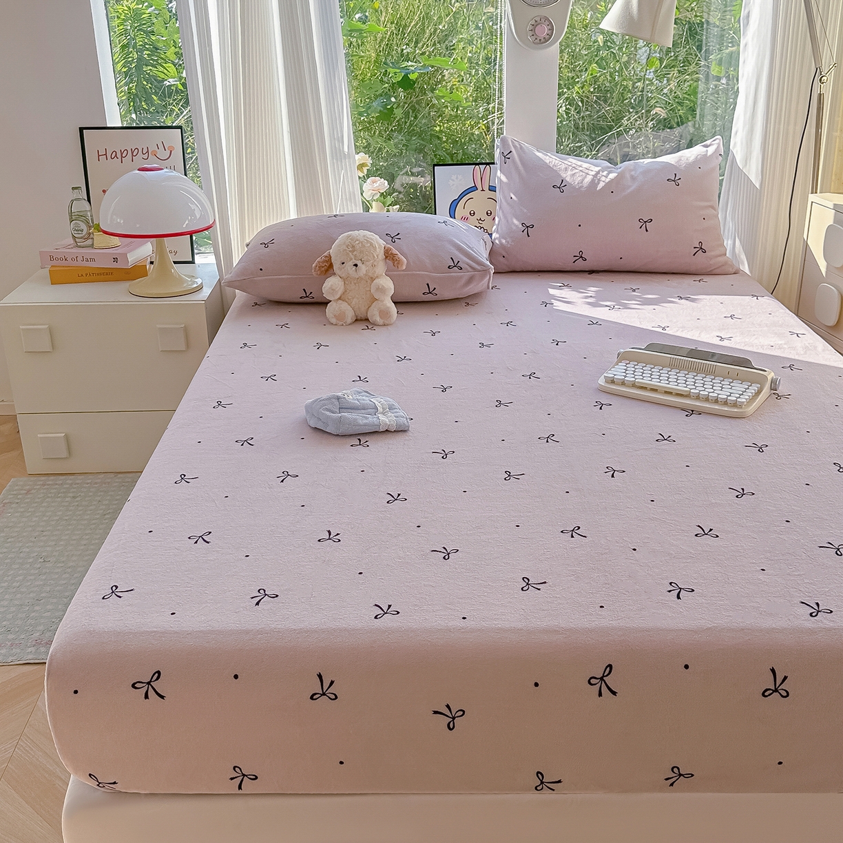 91家纺网 家纺一手货源 找家纺 沐芷 2025 加厚高克重牛奶绒床笠单件/床笠三件套  床笠款床罩床垫保护套罩 【绒】小蝴蝶结紫