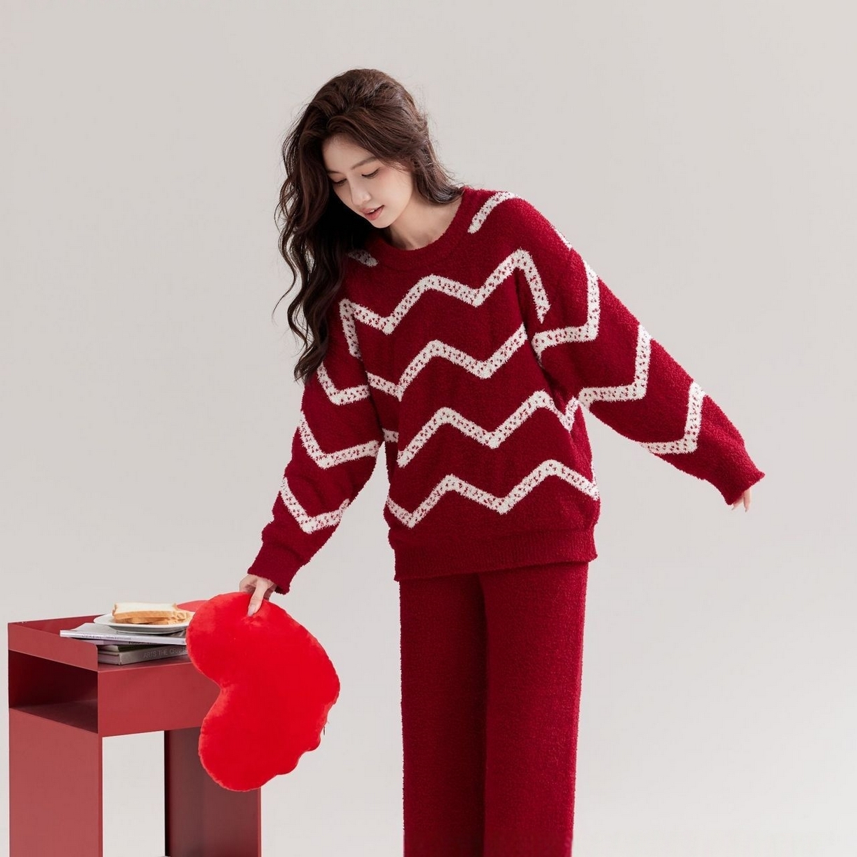 91家纺网 家纺一手货源 找家纺 洛兰沙家居馆 2025新款半边绒高级感卡通圆领减龄家居服加厚可外穿百搭睡衣家居服 半边绒37