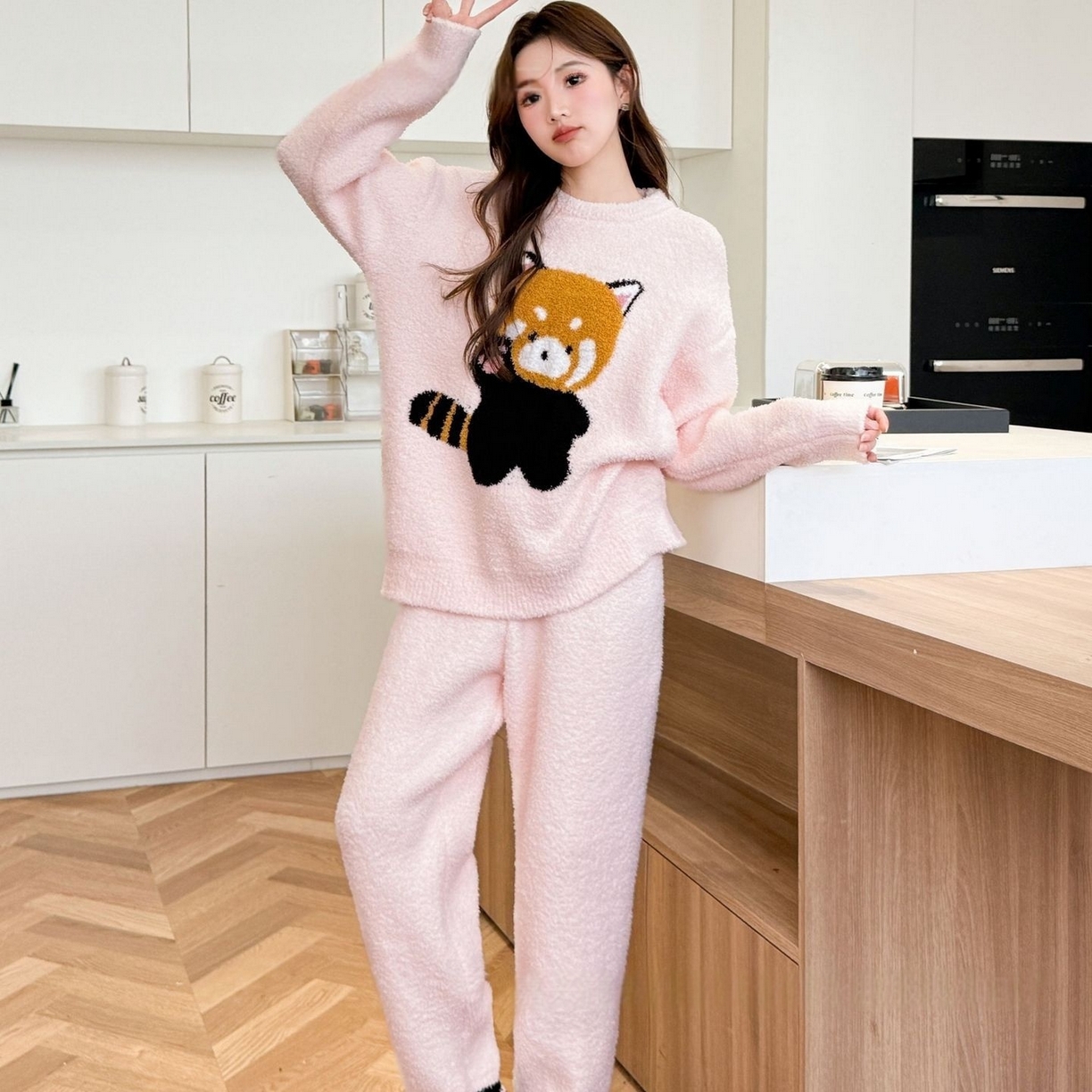 91家纺网 家纺一手货源 找家纺 （总）洛兰沙家居馆 2025新款半边绒高级感卡通圆领减龄家居服加厚可外穿百搭睡衣家居服