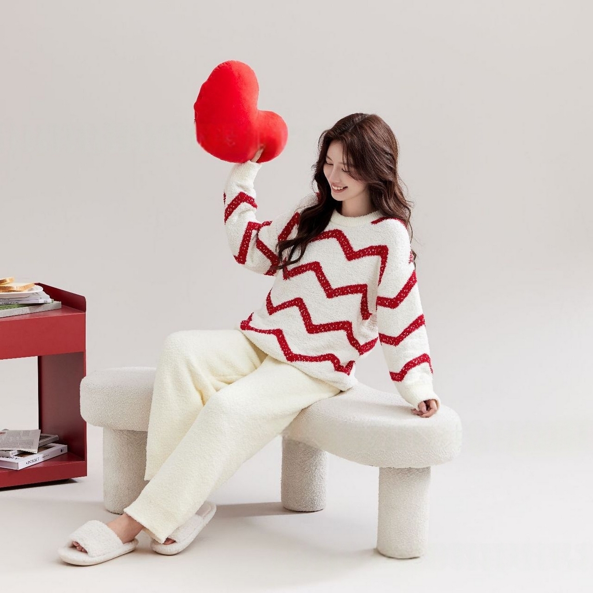 91家纺网 家纺一手货源 找家纺 洛兰沙家居馆 2025新款半边绒高级感卡通圆领减龄家居服加厚可外穿百搭睡衣家居服 半边绒38