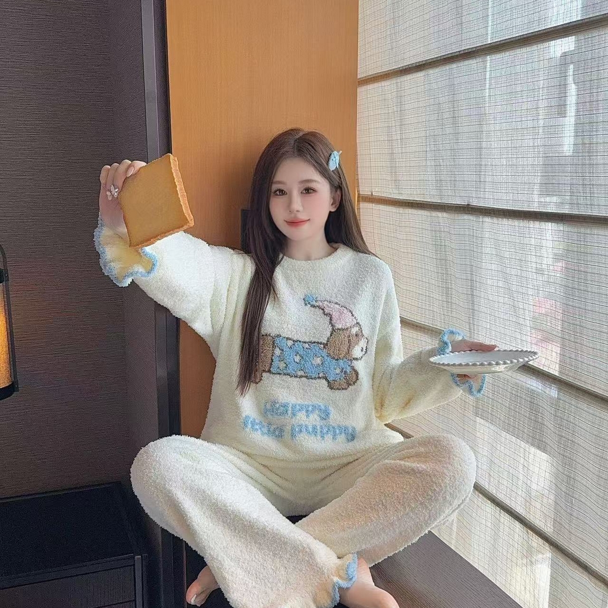 91家纺网 家纺一手货源 找家纺 洛兰沙家居馆 2025新款半边绒高级感卡通圆领减龄家居服加厚可外穿百搭睡衣家居服 半边绒21