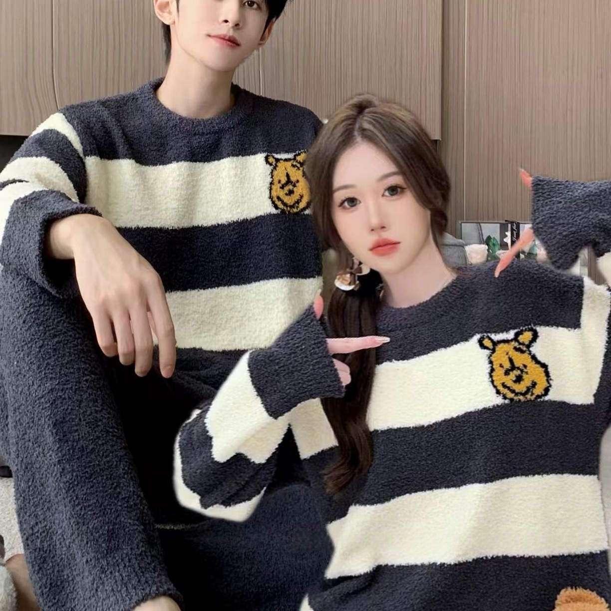 91家纺网 家纺一手货源 找家纺 （总）洛兰沙家居馆 2025新款半边绒高级感卡通圆领减龄家居服加厚可外穿百搭睡衣家居服