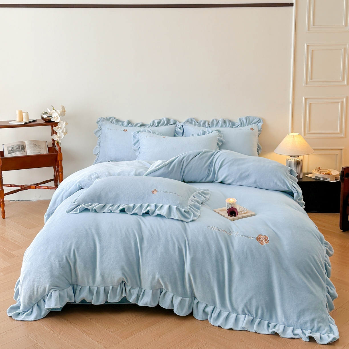 91家纺网 家纺一手货源 找家纺 （总）花满路 2025新款亲肤舒适绒四件套-山茶花系列