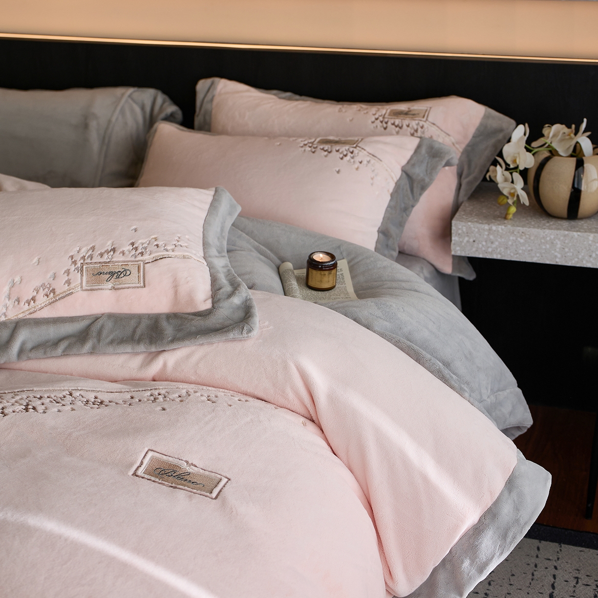 91家纺网 家纺一手货源 找家纺 （总）女子家纺 2025新款270g全消光牛奶绒四件套-卡曼缪斯