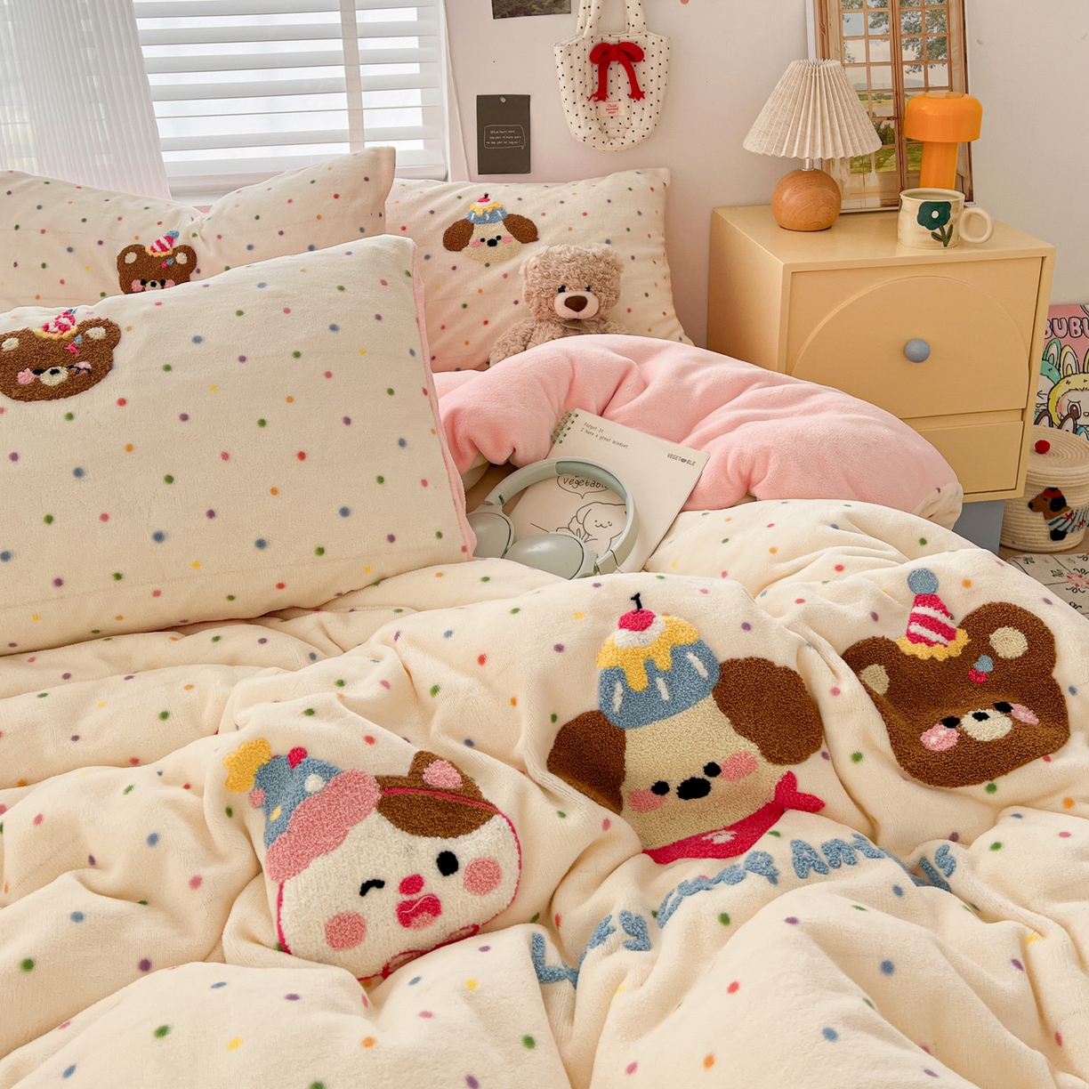 91家纺网 家纺一手货源 找家纺 （总）典曼家纺 2025新款卡通毛巾绣四件套