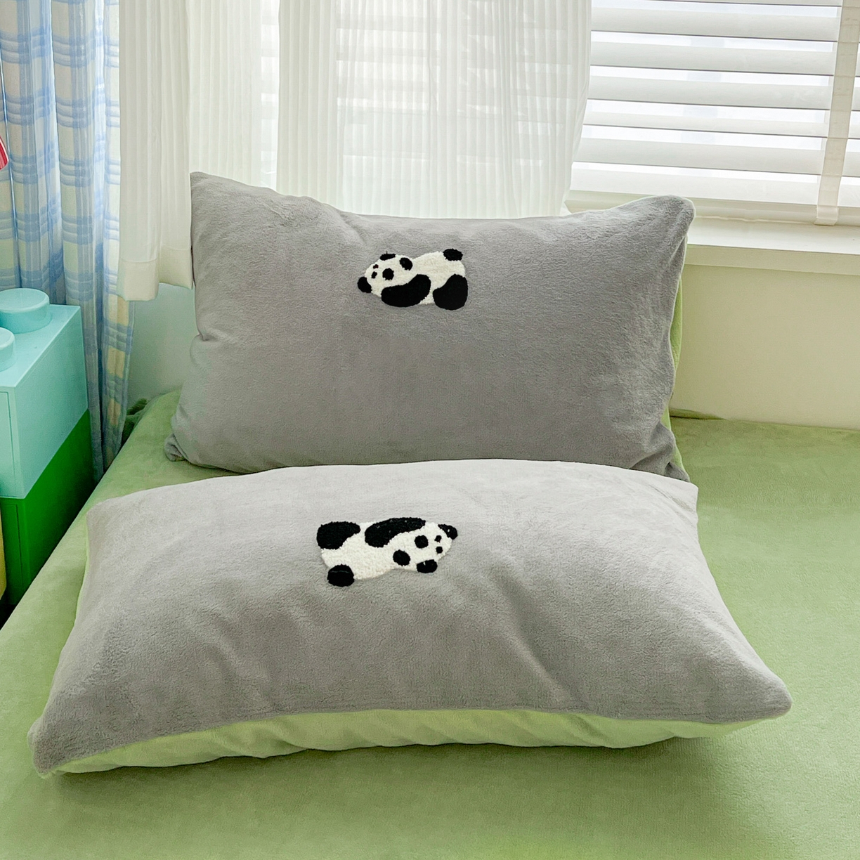 91家纺网 家纺一手货源 找家纺 典曼家纺 2025新款卡通毛巾绣四件套 胖胖熊灰