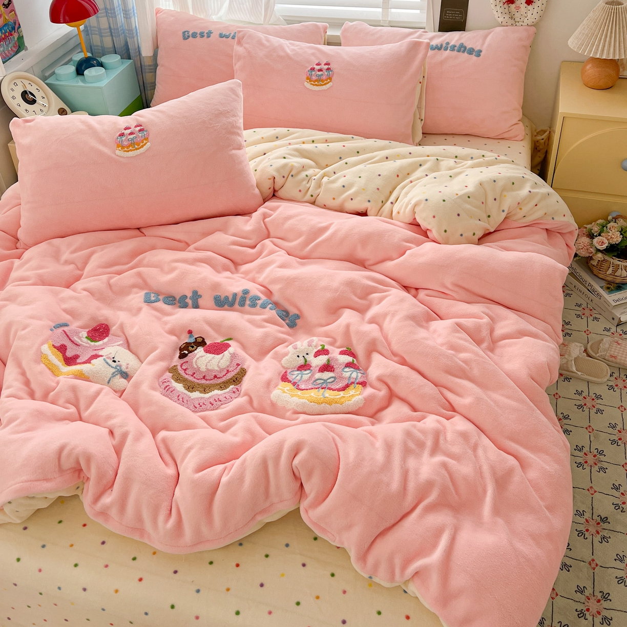 91家纺网 家纺一手货源 找家纺 典曼家纺 2025新款卡通毛巾绣四件套 甜心奶酪