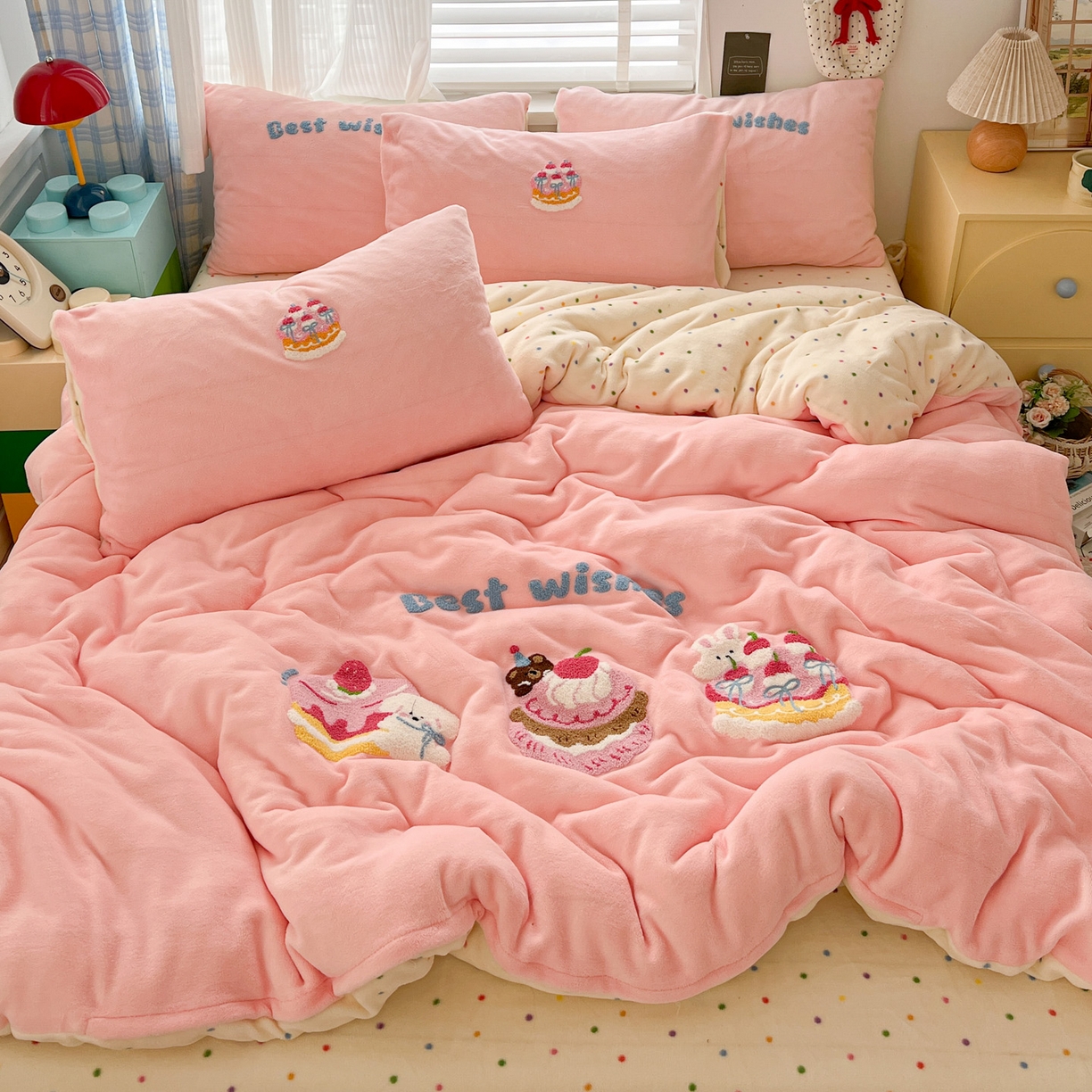 91家纺网 家纺一手货源 找家纺 典曼家纺 2025新款卡通毛巾绣四件套 甜心奶酪