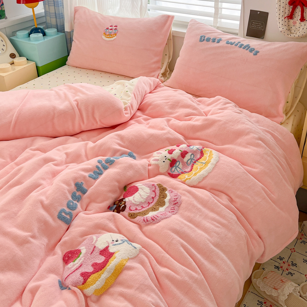 91家纺网 家纺一手货源 找家纺 典曼家纺 2025新款卡通毛巾绣四件套 甜心奶酪